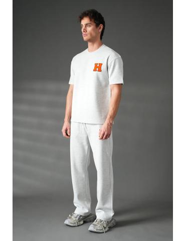 Ensemble tee-shirt + pantalon gris