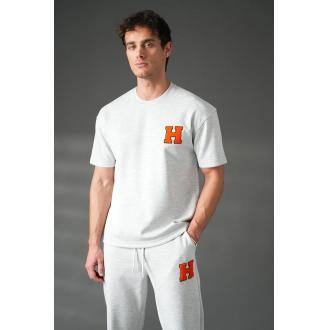 Ensemble tee-shirt + pantalon gris