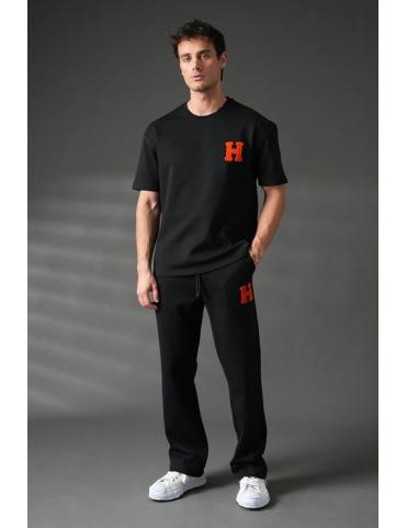 Ensemble tee-shirt + pantalon noir