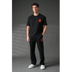 Ensemble tee-shirt + pantalon noir