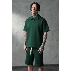 Ensemble t-shirt polo et short vert