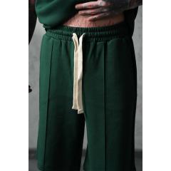 Ensemble t-shirt polo et short vert
