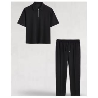 Ensemble shirt zippé et pantalon noir