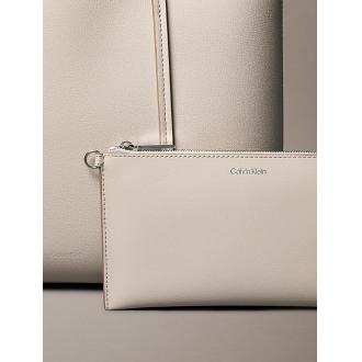 Calvin Klein Sac Cabas avec logo métallisé beige