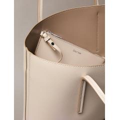 Calvin Klein Sac Cabas avec logo métallisé beige